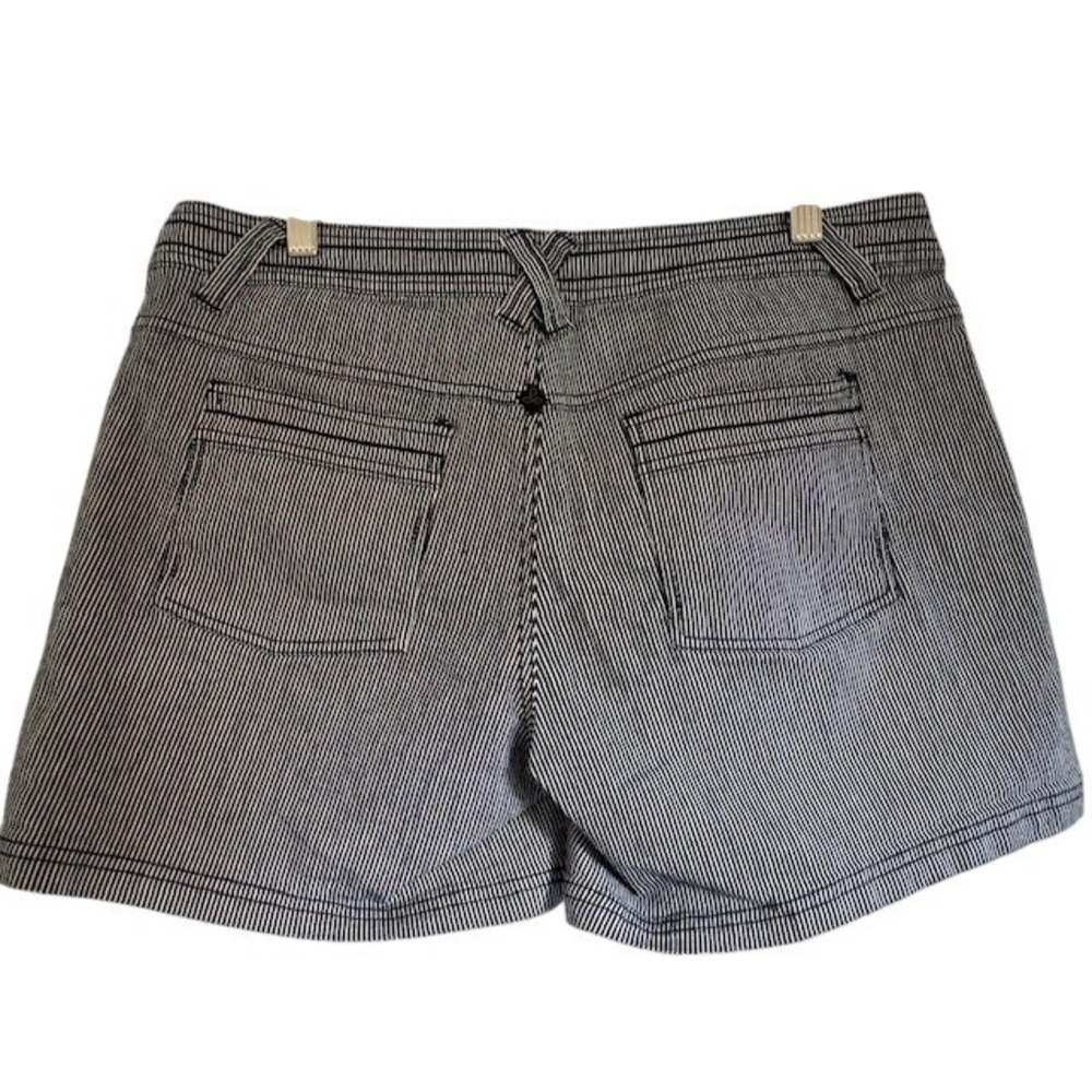 Prana Women's Shorts Striped Black White Casual Summer Everyday - Size 12 - Picture 3 of 9